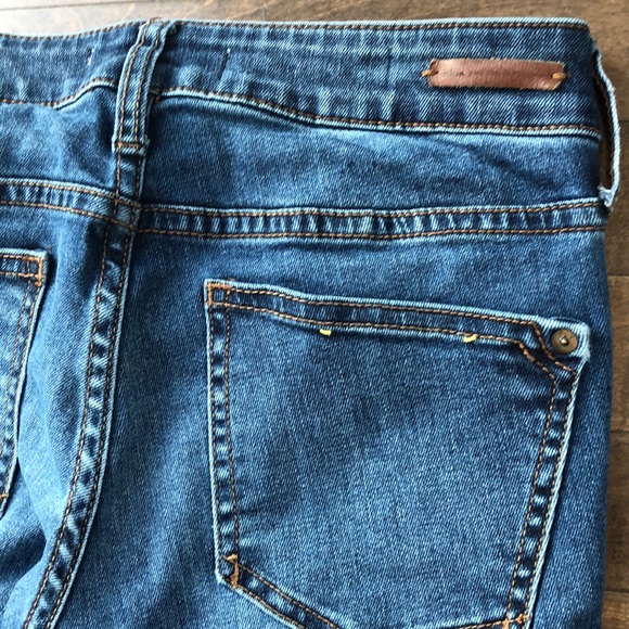 Anthropologie Blue Mid-Rise Skinny Jeans Slit Hem Size 26 - Picture 9 of 14